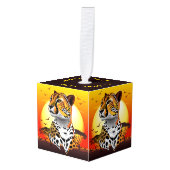 jachtluipaard kubus ornament (Voorkant hoekig)