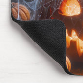 Jack-o-lantern bedekt met spinnenwebben muismat (Hoek)