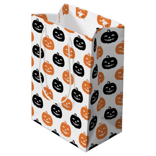 Jack-O-Lantern Medium Cadeauzakje (Achterkant Gekanteld)