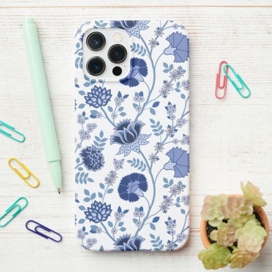 Jacobean Floral Big Pattern Blues op wit iPhone Hoesje (Op bureau)