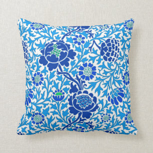 Jacobean Floral, Navy en Cerulean Blue Kussen