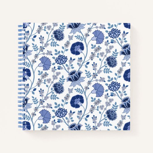 Jacobean Floral Pattern Blues op wit Notitieboek (Voorkant)
