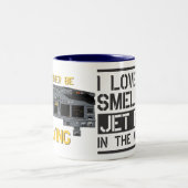 j'adore l'odeur du jet fuel le matin MUG (Centre)
