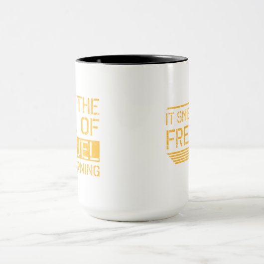 J'adore l'odeur du Jet Fuel Mug (Centre)