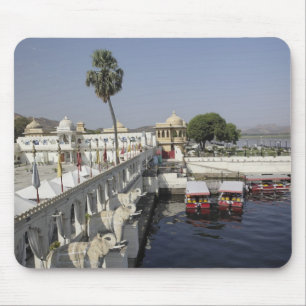 Jag Mindar Palace, Lake Pichola, Udaipur, India. Muismat