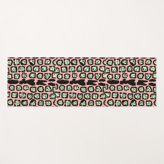 Jaguar Pattern in Melon op Pink Lemonade Yogamat (Voorkant (horizontaal))