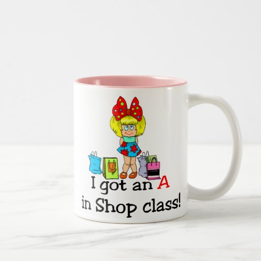 J'ai obtenu A dans la tasse de classe de magasin (Droit)