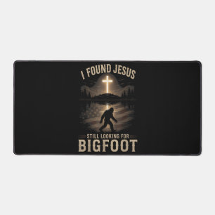 J'ai trouvé Jésus qui regarde toujours Bigfoot ave