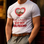 J'AIME MA PETITE AMIE T-shirt photo<br><div class="desc">Ce T-shirt 'I love my Girlfriend' vous permet d'ajouter quelques lignes pour décrire votre merveilleuse petite amie !</div>