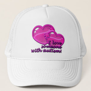 J'aime quelqu'un avec le casquette d'autisme