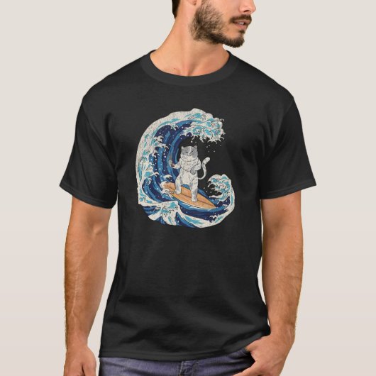 Japanese Cat Surfing a Wave Beach Ocean Sea Cool R T-shirt (Voorkant)