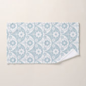 Japanese Floral Pattern in Soft Blue and White Bad Handdoek (Handdoek)