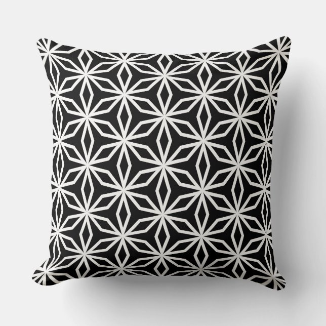 Japanese-Inspired Geometric Black and White  Kussen (Voorkant)