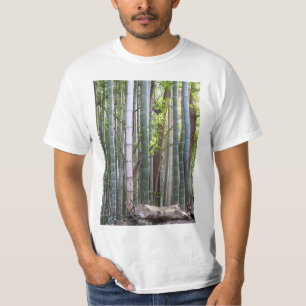 Japans Giant Bamboo Forest, Sagano, Kyoto, Japan T-shirt