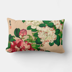  Japanse Camellias. Diep roze op beige Kussen