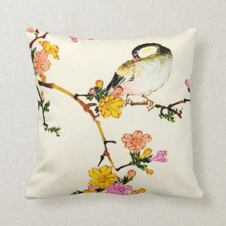 Japanse kleurrijke bloemen en vogel kussen