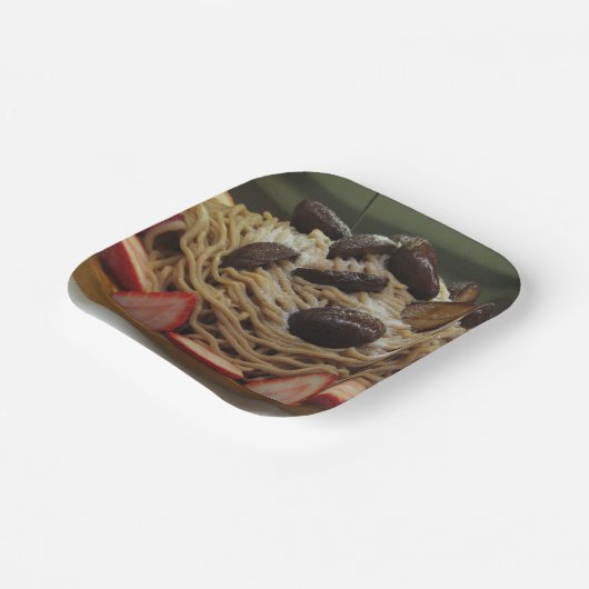 Japanse Spaghetti- en aardbeienkap Papieren Bordje (Gebogen)