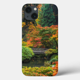 Japanse tuinen in de herfst in Portland, Oregon 5 iPhone 13 Hoesje