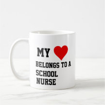 J'Appartiens À Une Infirmière De L'École Mug