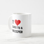 J'Appartiens À Une Mug De Libraire (Devant gauche)