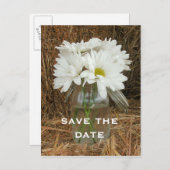 Jar of Daisies op een Bale of Hay Save The Date Aankondigingskaart (Voorkant / Achterkant)
