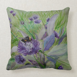 Jardin bumble abeille sur un coussin