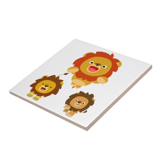 'J'arrive !!' Carreau avec trois mignons lions de  (Côté)