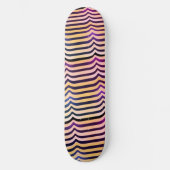 Jazzy Black & White Trippy op Art Stripey Pattern Skateboard (Voorkant)
