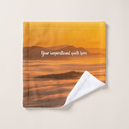 Je aangepaste tekstzonsopgang boven het mistroosti bad handdoek (Wasdoekje)