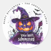 Je bent gedagvaard als Paarse pompoenheks Ronde Sticker (Voorkant)