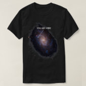 Je bent hier in het universum t-shirt (Design voorkant)
