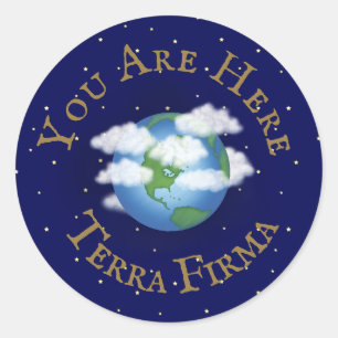 "Je bent hier - Terra Firma" Humoureuze Planet Ear Ronde Sticker