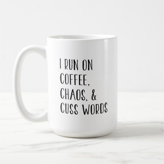 JE COURS SUR LE CAFÉ, CHAOS, ET JURE TASSE DE MOTS (Gauche)