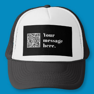 Je eigen geüploade QR-code & bewerkbare retro-teks Trucker Pet