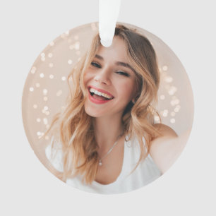 Je gezicht op een verjaardag ornament