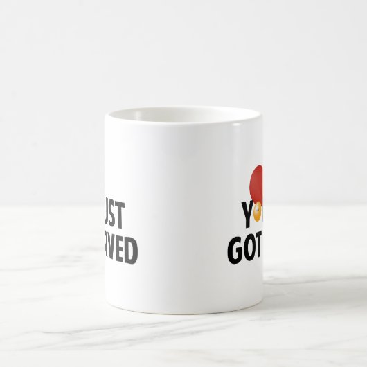 Je hebt net een Mok voor een served koffie. (Center)