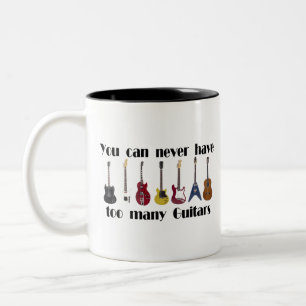 Je kunt nooit te veel gitaargeschenken hebben tweekleurige koffiemok