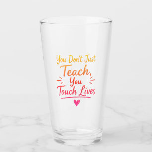 Je Leert Niet Alleen, Je Raakt Levens Glas