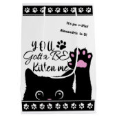 Je moet me de grappige kat-patroondag zijn. medium cadeauzakje (Achterkant)