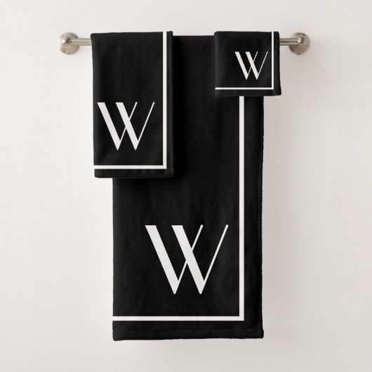 Je monogram in zwart-wit bad handdoek (Insitu)