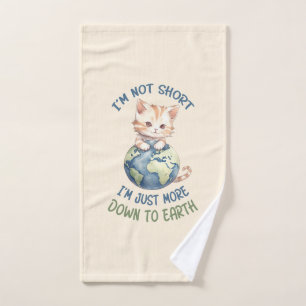 Je ne suis pas court, juste à terre - Chat mignon