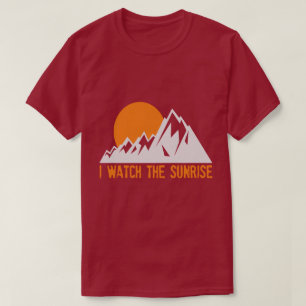 Je regarde le T-shirt du lever du soleil