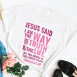 Je suis le Chemin T-shirt<br><div class="desc">T-shirt chrétien avec le verset biblique de Jean 14:6 Jésus lui dit : "Je suis le chemin, la vérité et la vie. Personne ne peut venir au Père sauf par moi". Les versets sont en couleurs pastel bleu et en calligraphie mixte et typographie minimaliste. Ce design de foi moderne et...</div>