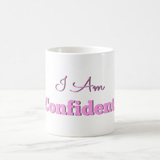 Je suis sûr dans le rose sur la tasse blanche