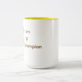 Je suis une championne de la Mug de café en robe j (Centre)