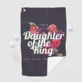 "Je suis une fille du Roi" serviette de golf (En situation)