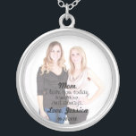 Je t'aime collier de message de photo de maman<br><div class="desc">"Maman pendante,  je t'aime aujourd'hui,  demain,  et toujours" 
C'est une grande mère du marié ou mère du cadeau personnalisé par jeune mariée avec la date de mariage et le souvenir nommé ou simple du jour de mère.</div>