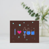 "Je t'aime" épelé par carte postale en verre (Debout devant)
