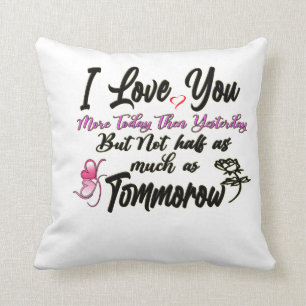 Je t'aime plus aujourd'hui, Love cite le Coussin