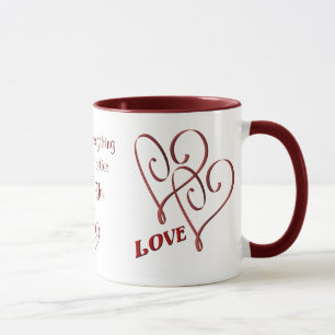 Je t'aime tasse de café rouge entrelacée de coeurs